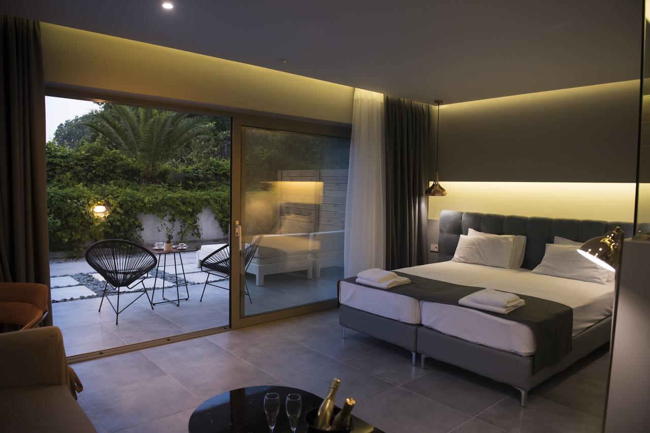 Golden Star Relax Hotel - Adults Only 16 Plus ตีกากี ภายนอก รูปภาพ