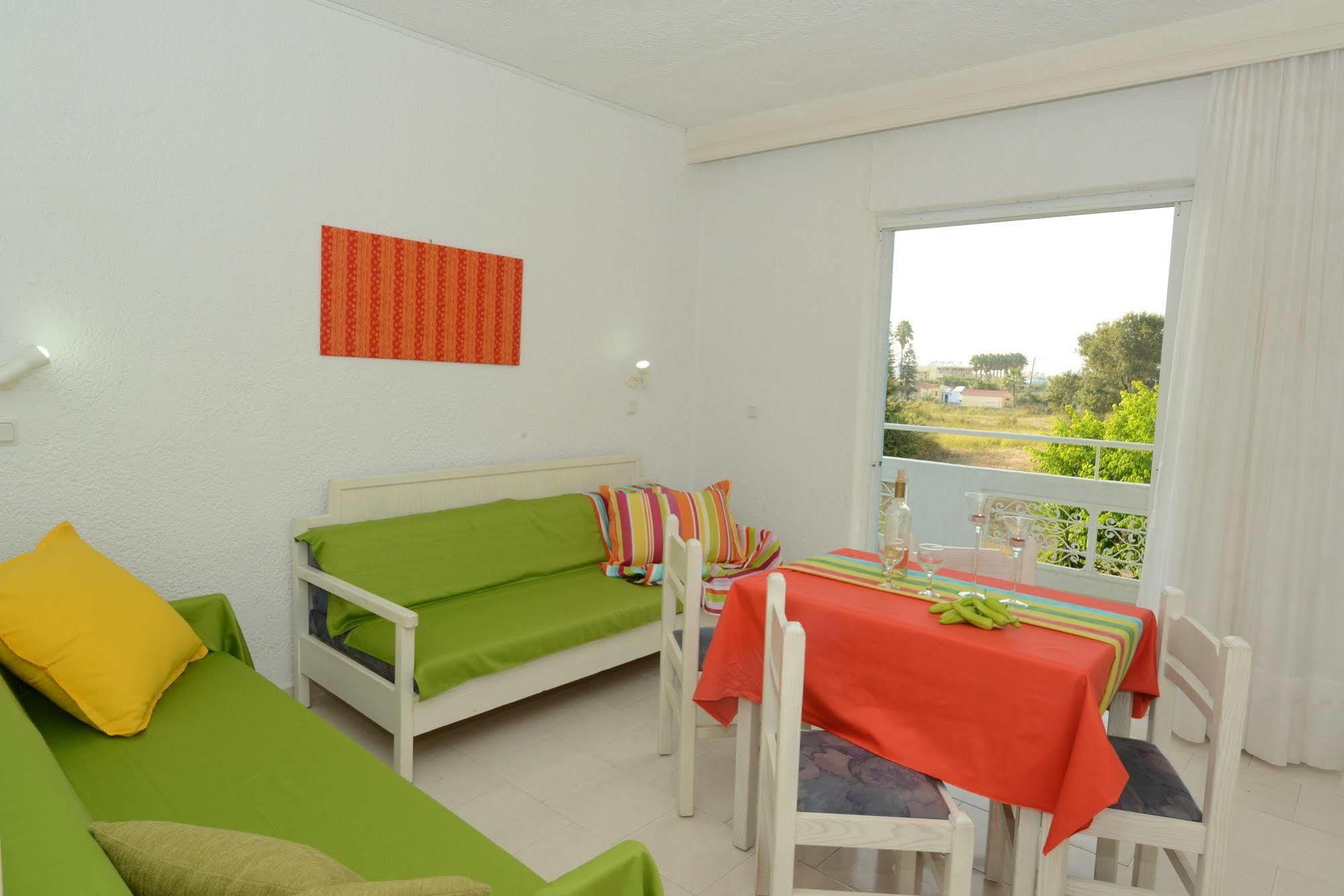 Golden Star Relax Hotel - Adults Only 16 Plus ตีกากี ภายนอก รูปภาพ